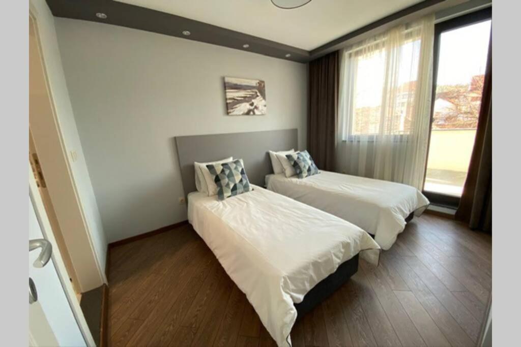 Lux 1Bd/1Ba City Center Apartment Yukarı Cuma Dış mekan fotoğraf
